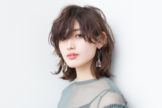 髪型　ヘアカタログ