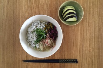 しらすと柴漬けの冷製茶漬け